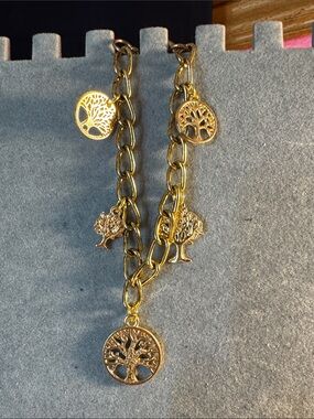 Hand Crafted Gold Tone Tree of Life Charm bracelet